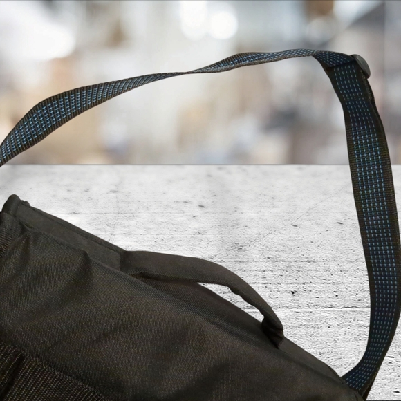 Air Sense 11 Carrying Case - Picture 7 of 9